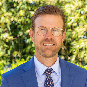 Headshot - Devin Shoecraft