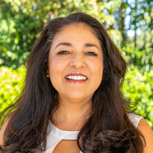 Headshot - Kim Rugama